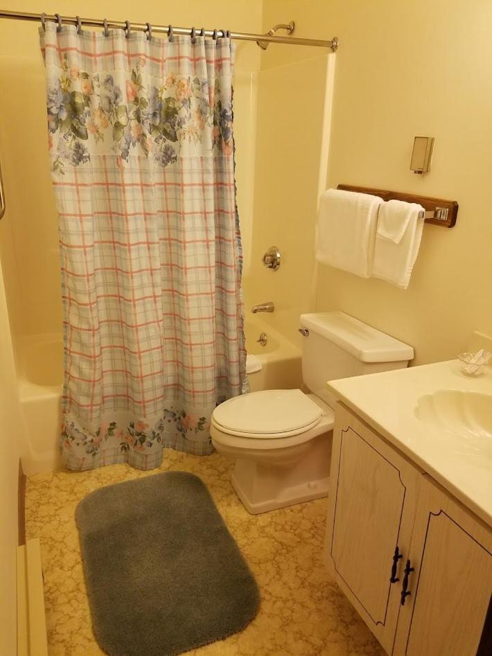 Kancamagus Swift River Inn Albany Номер фото